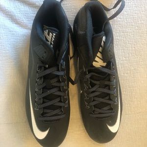 NFL NIKE FOOTBALL CLEATS!